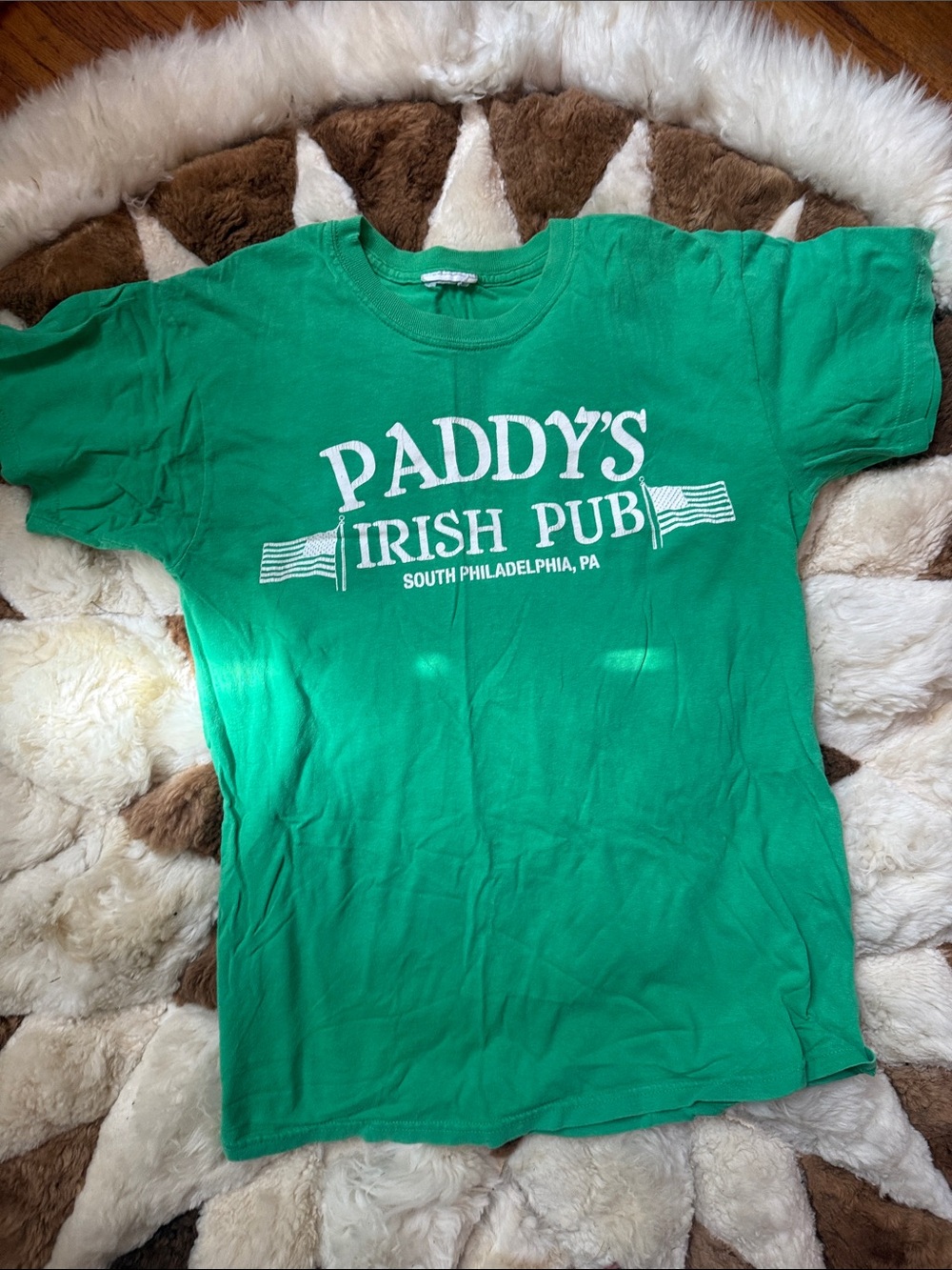 Vintage Philly Paddy’s Irish Pub T-Shirt
